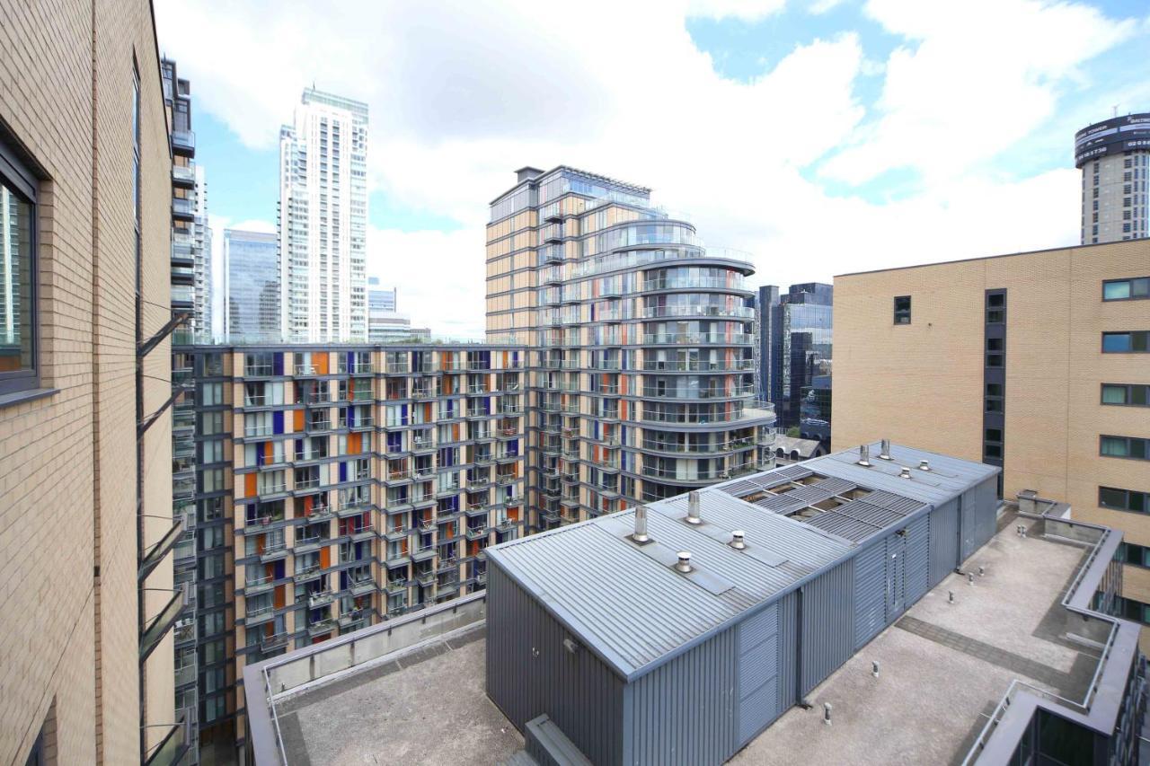 Lovely 2 Bedroom Apartment With Amazing Views In E14 London Luaran gambar